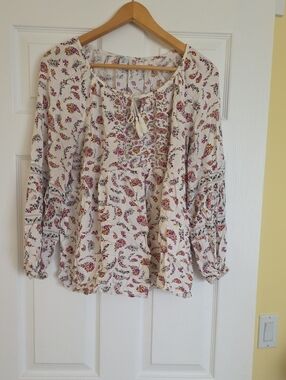 Old Navy Cream Floral Peasant Tunic with Tassel Tie